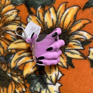 Bath and Body Works Halloween Fall Purple Witch Hand Pocket Bac Sanitizer Holder